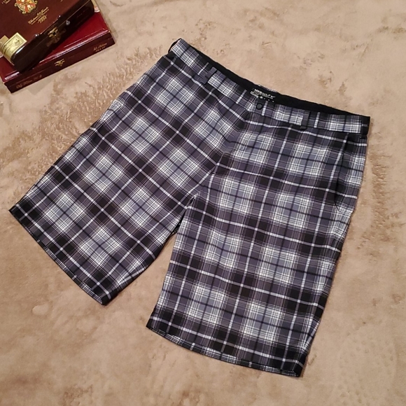 Nike Other - NIKE men's Dri-Fit golf shorts, flat front short